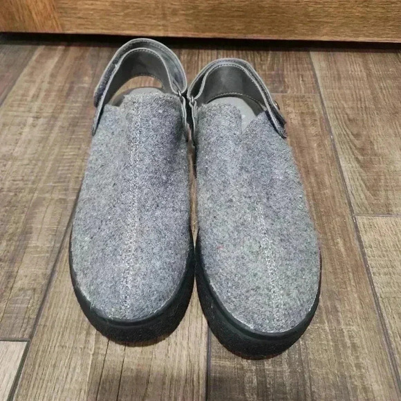 Rocket Dog Gray Mules Comfortable Slip-On Shoes - Picture 5 of 8